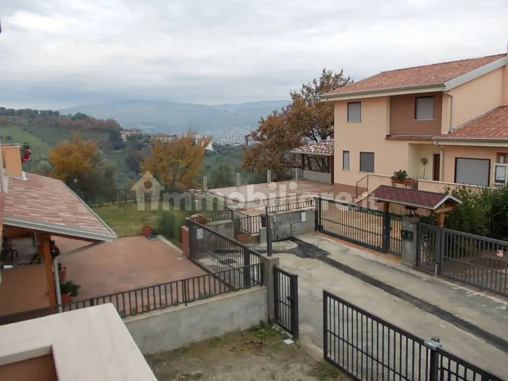 Villa in vendita a Zumpano