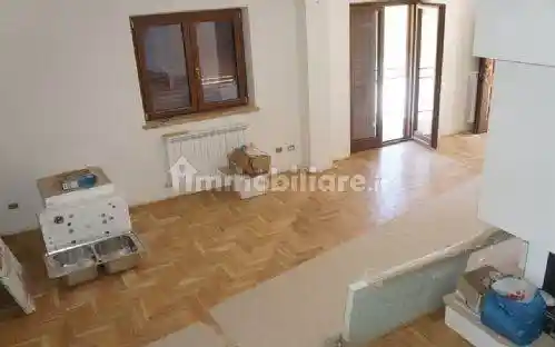 Villa unifamiliare, nuova, 300 m², Camigliatello Silano, Spezzano della Sila - foto 5
