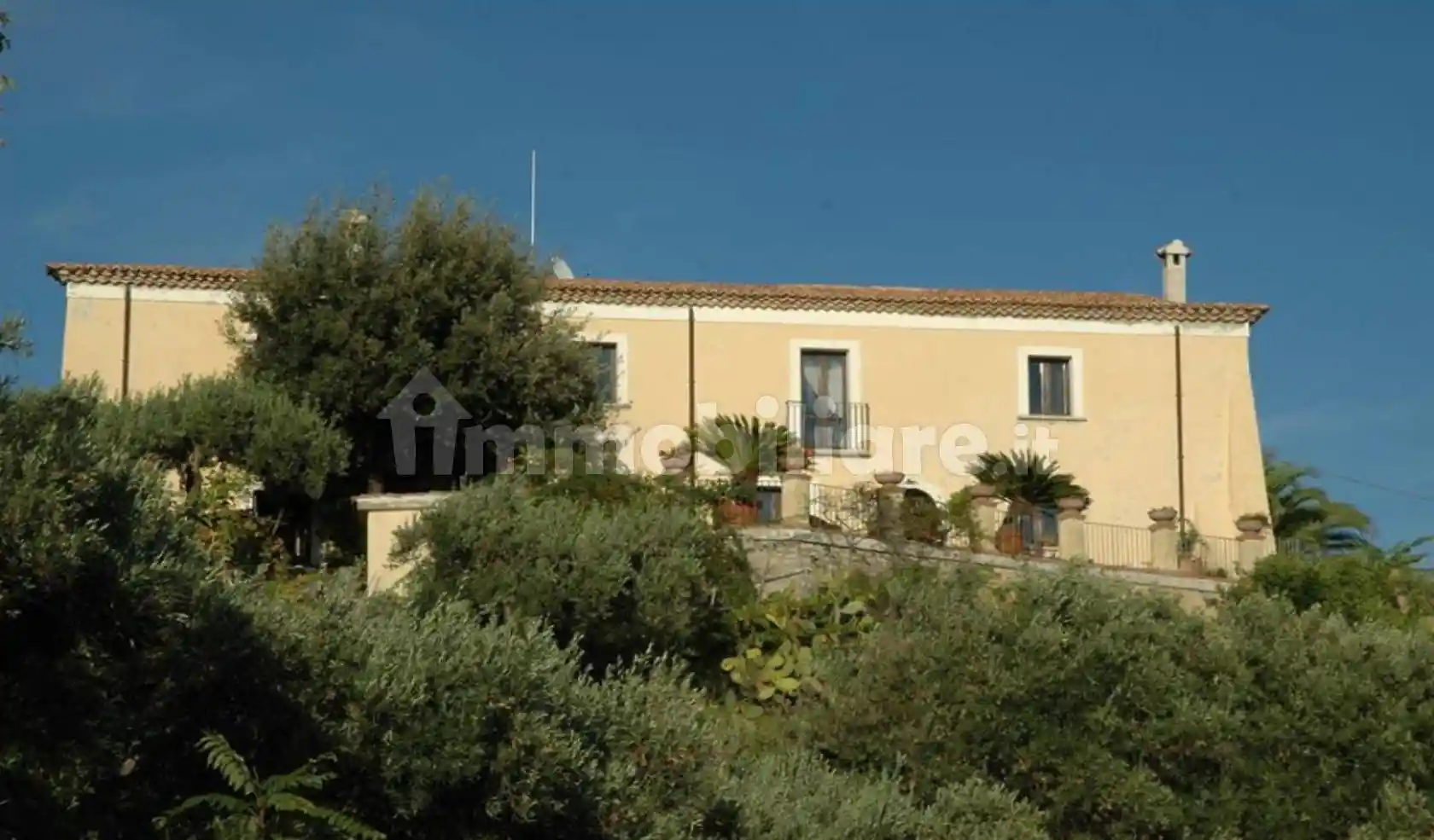 Villa unifamiliare, ottimo stato, 320 m², Amantea - foto 2