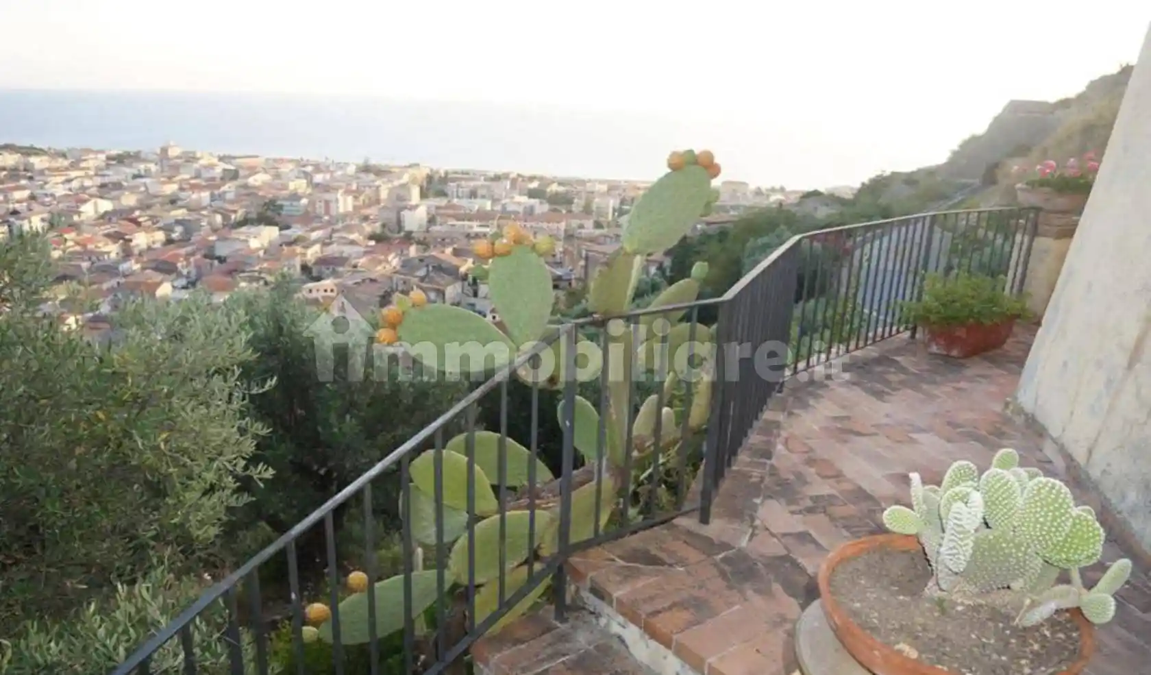 Villa unifamiliare, ottimo stato, 320 m², Amantea - foto 5