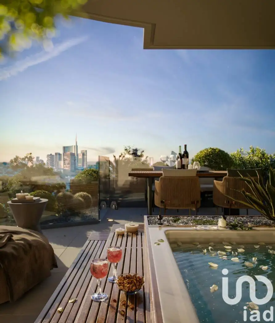 Penthouse - Attic in vendita a Milan