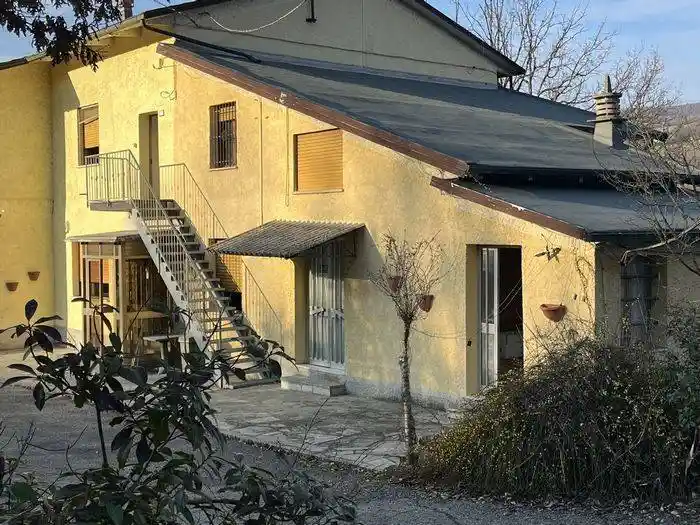 Rustico - Casale in vendita a Fanano