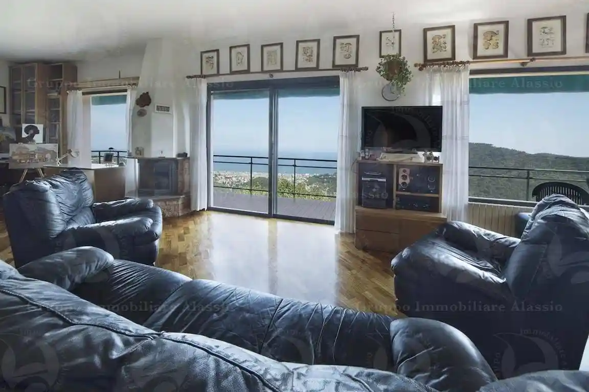 Villa in vendita a Alassio