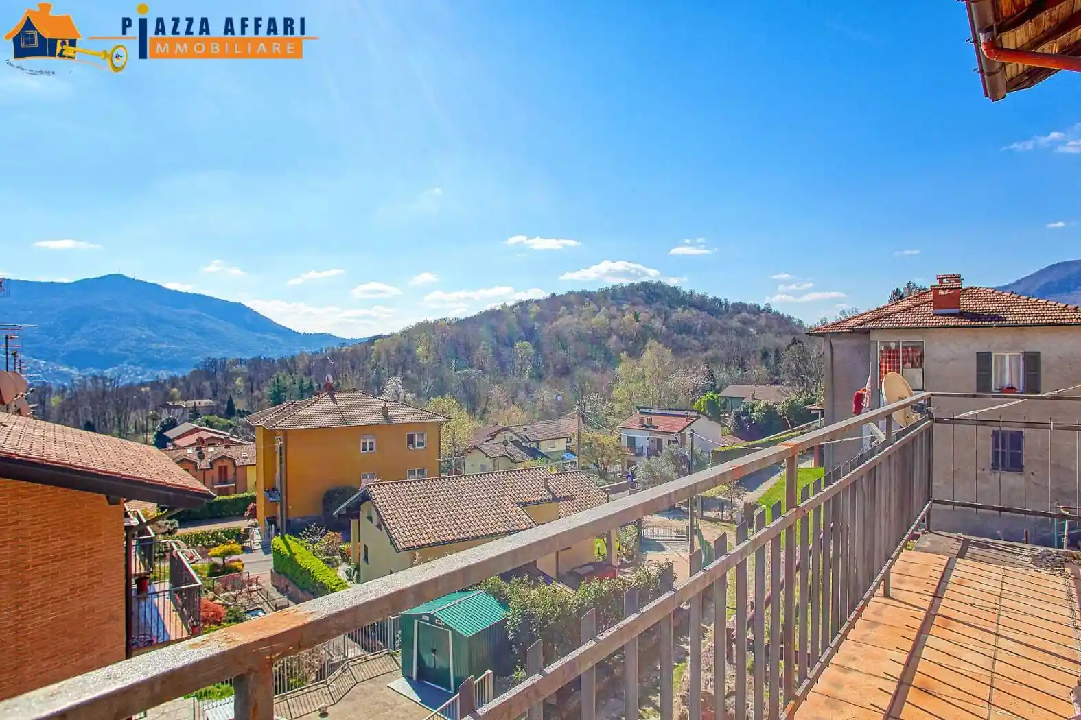 Casa indipendente in vendita a Cuasso al Monte