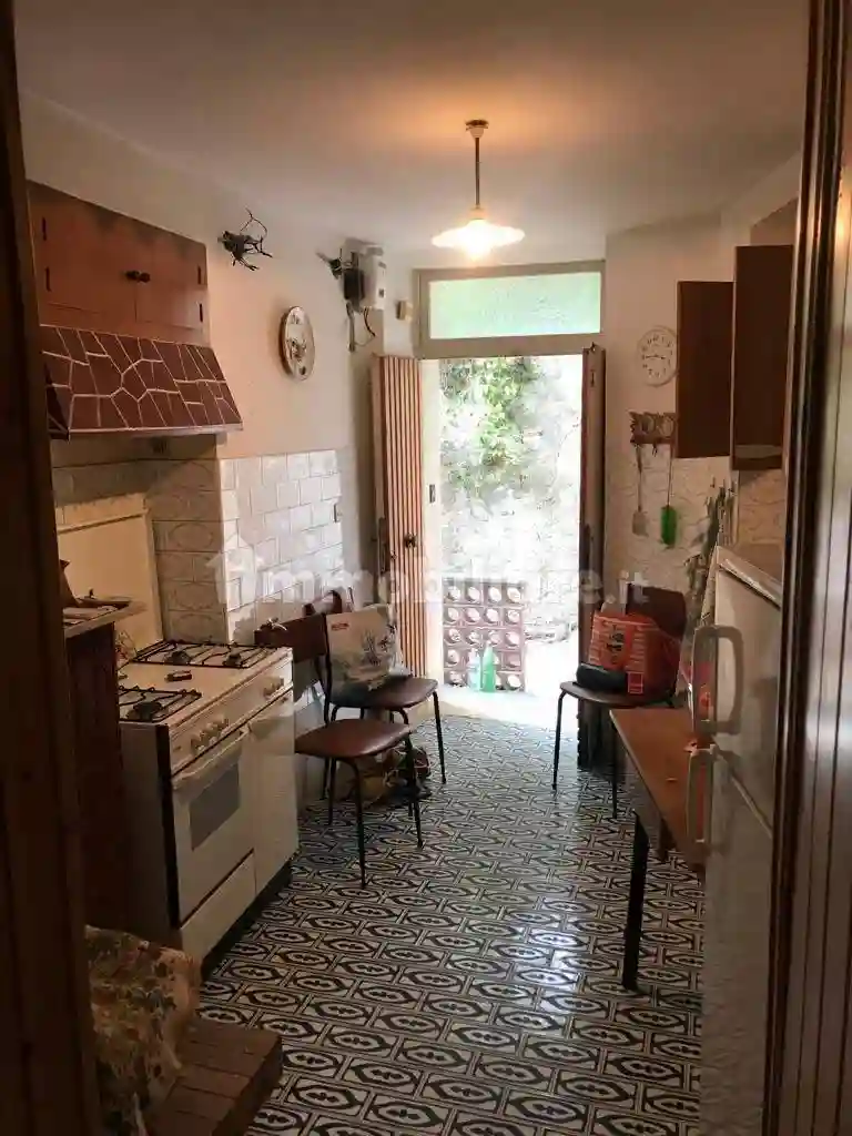 Quadrilocale via Farnese, Centro, Farindola - foto 4