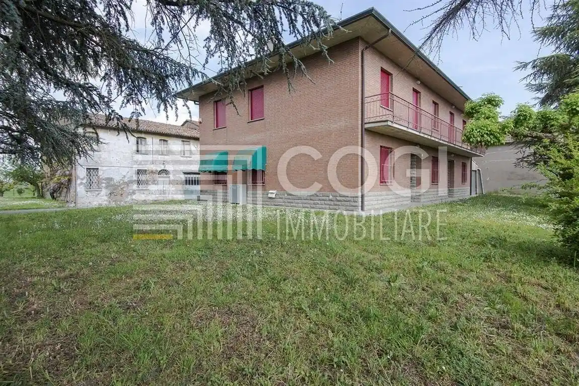 Casa indipendente in vendita a Solarolo