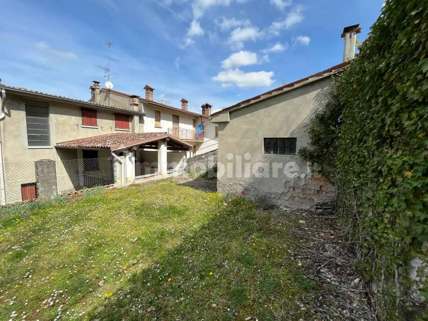 Casa indipendente in vendita a Travo