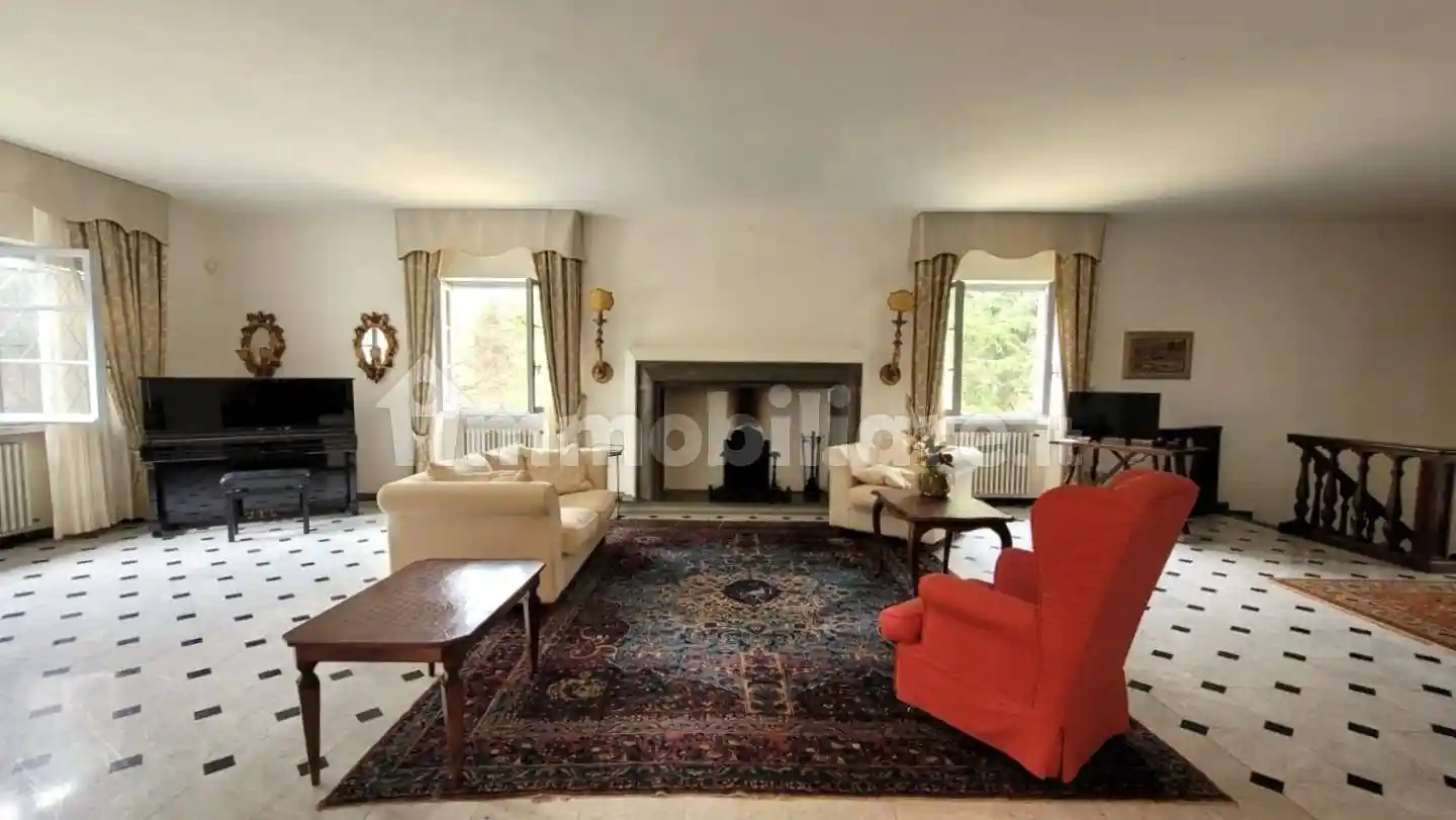 Villa in vendita a Camaiore