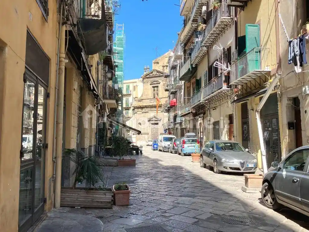 Appartamento in vendita a Palermo