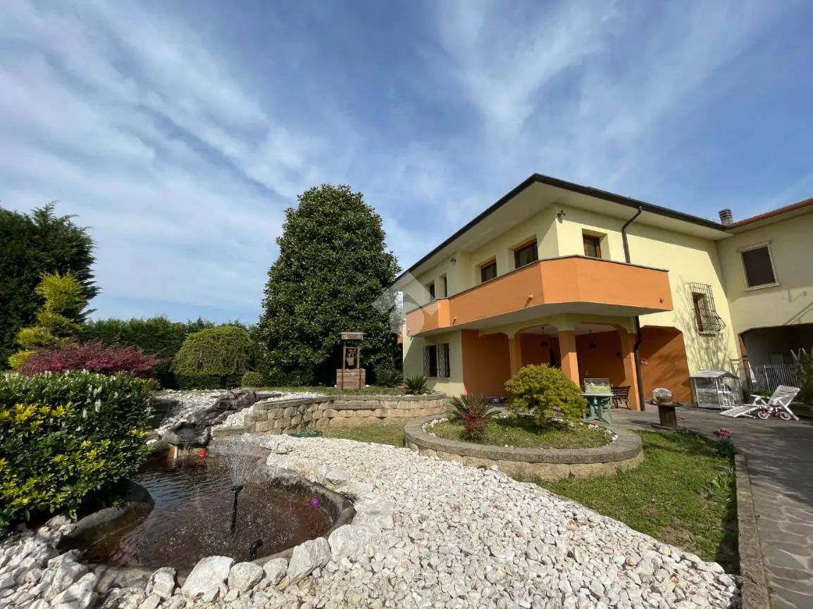 Appartamento in vendita a Casalromano