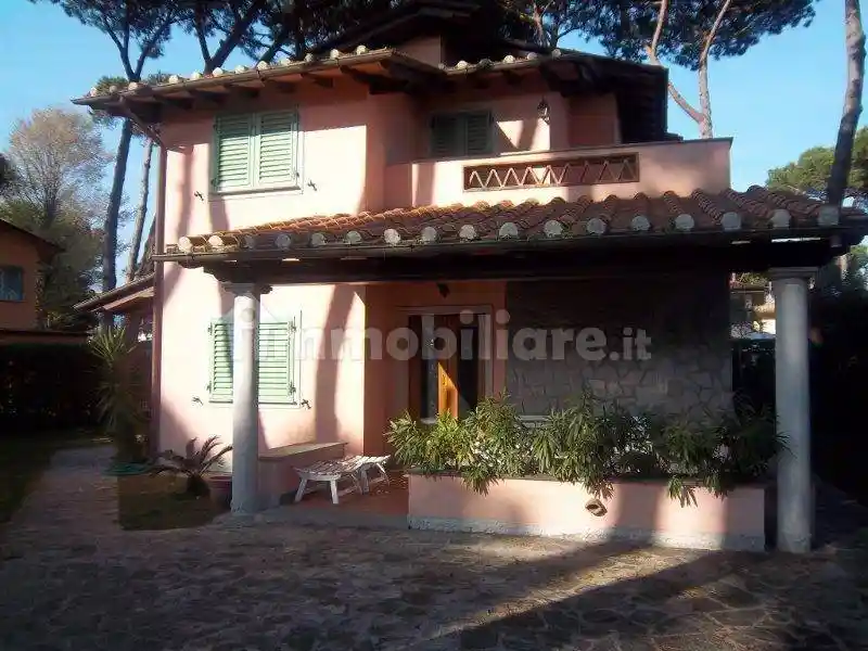 Villa in vendita a Forte dei Marmi