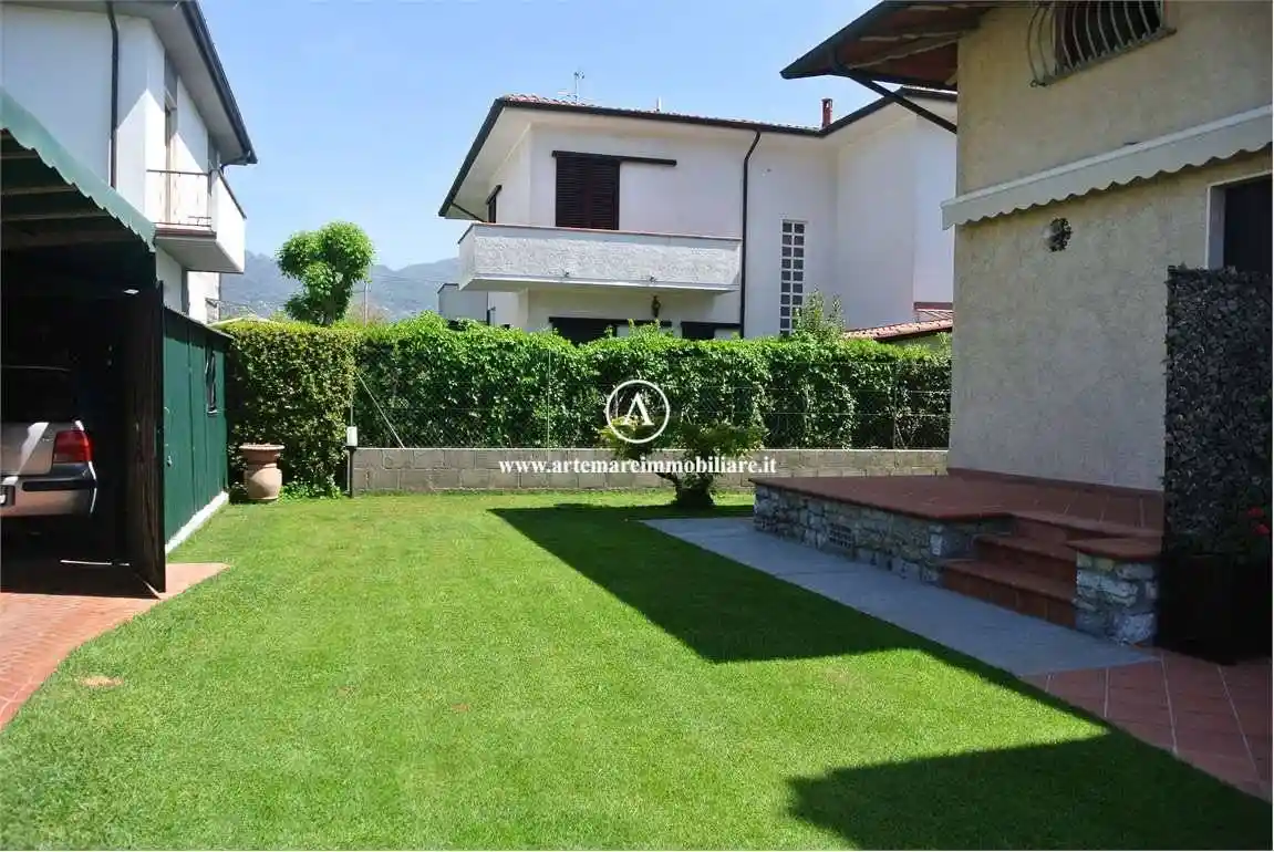 Villa in affitto a Pietrasanta