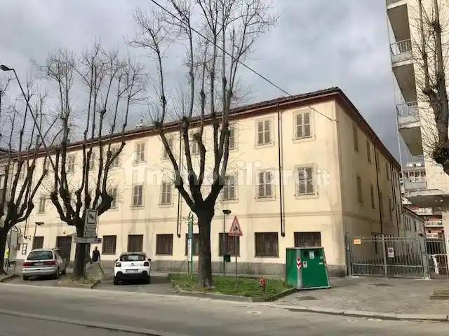 Palazzo - Edificio in vendita a Acqui Terme