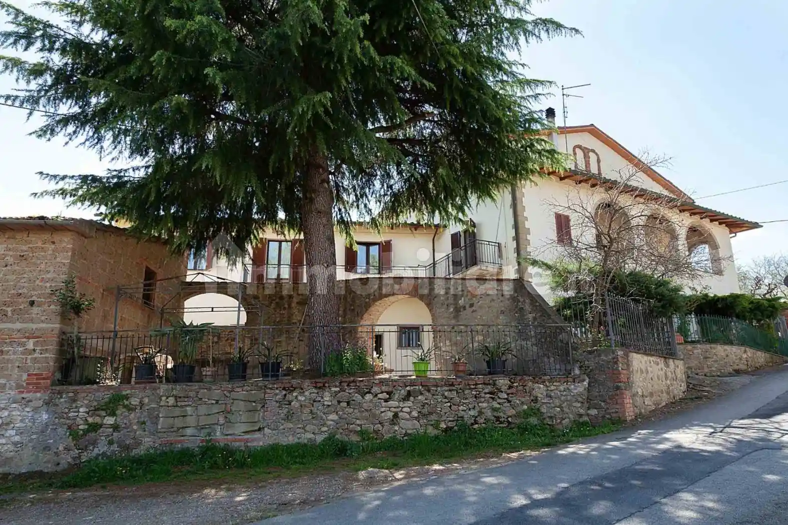 Casa indipendente in vendita a Arezzo