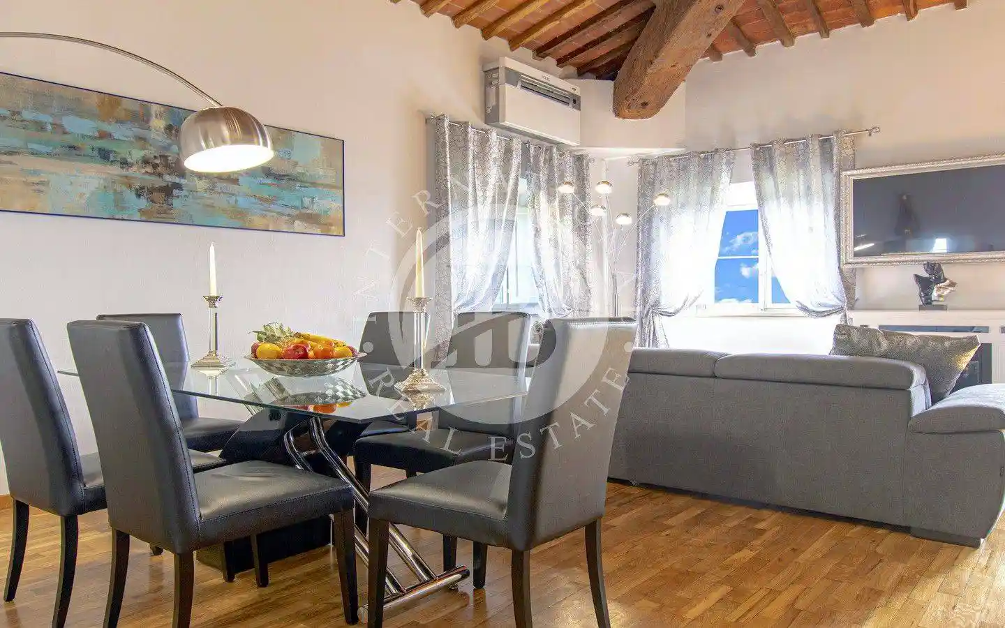 Appartamento in vendita a Lucca