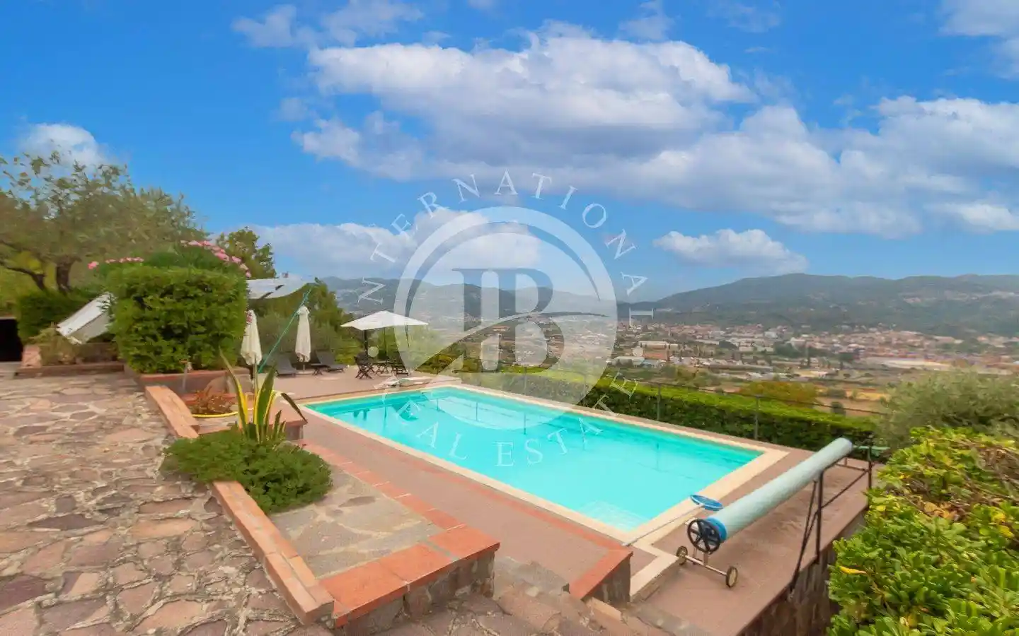 Villa in vendita a Vezzano Ligure