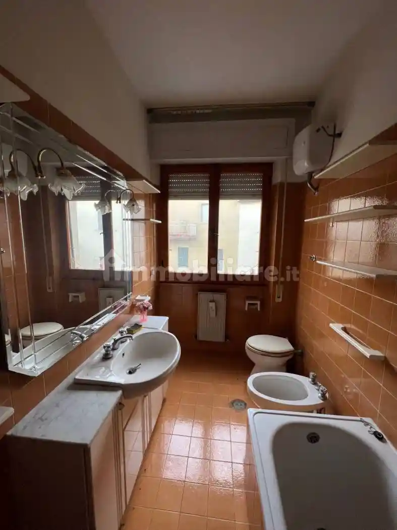 Appartamento in vendita a Semproniano