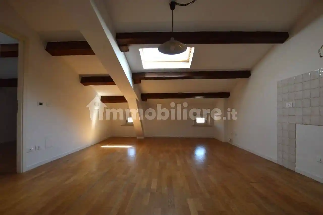 Appartamento in vendita a Jesi