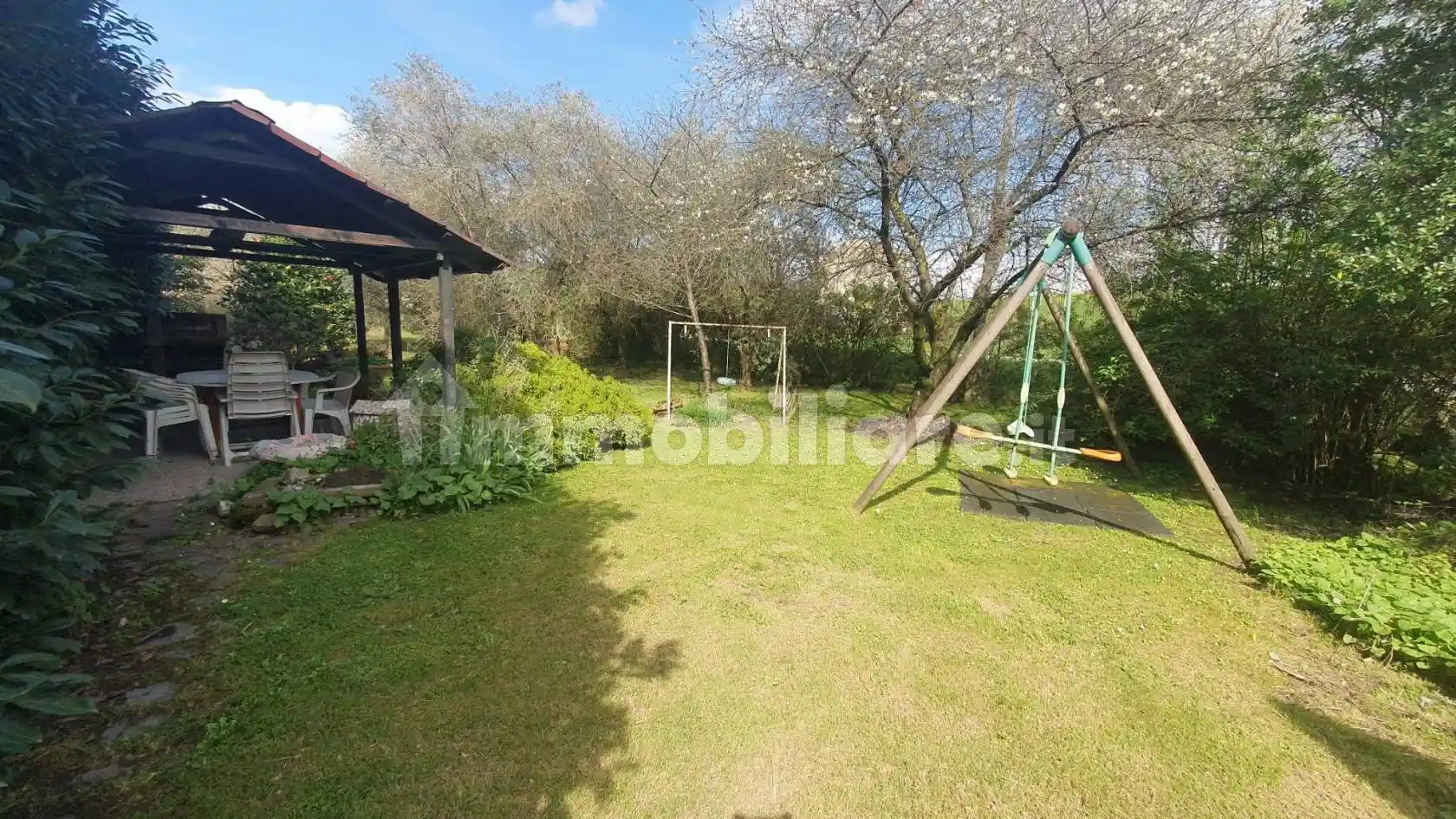 Casa indipendente in vendita a Lucca