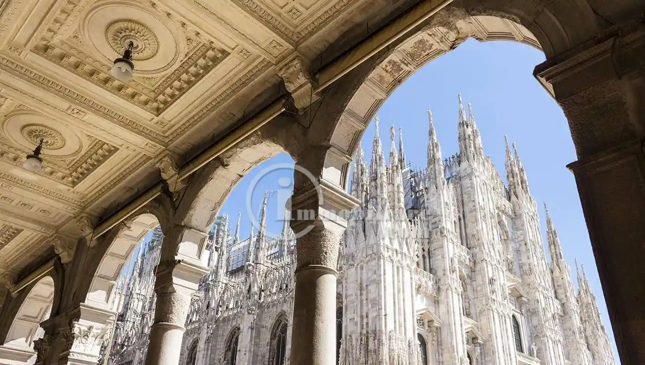 Palazzo - Edificio in Vendita - foto 2