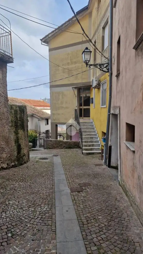 Bilocale via Genovesi 36, Centro, Castiglione del Genovesi - foto 2