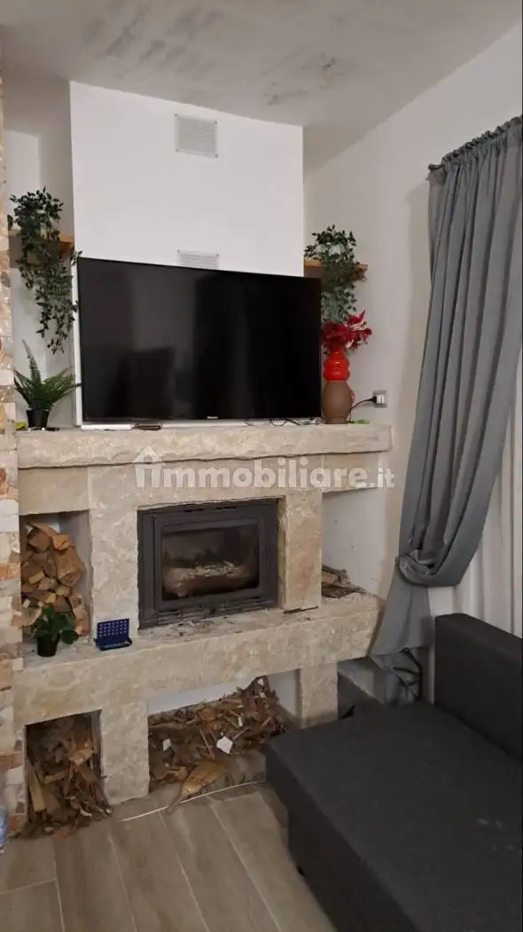 Palazzo - Edificio in vendita a Frigento