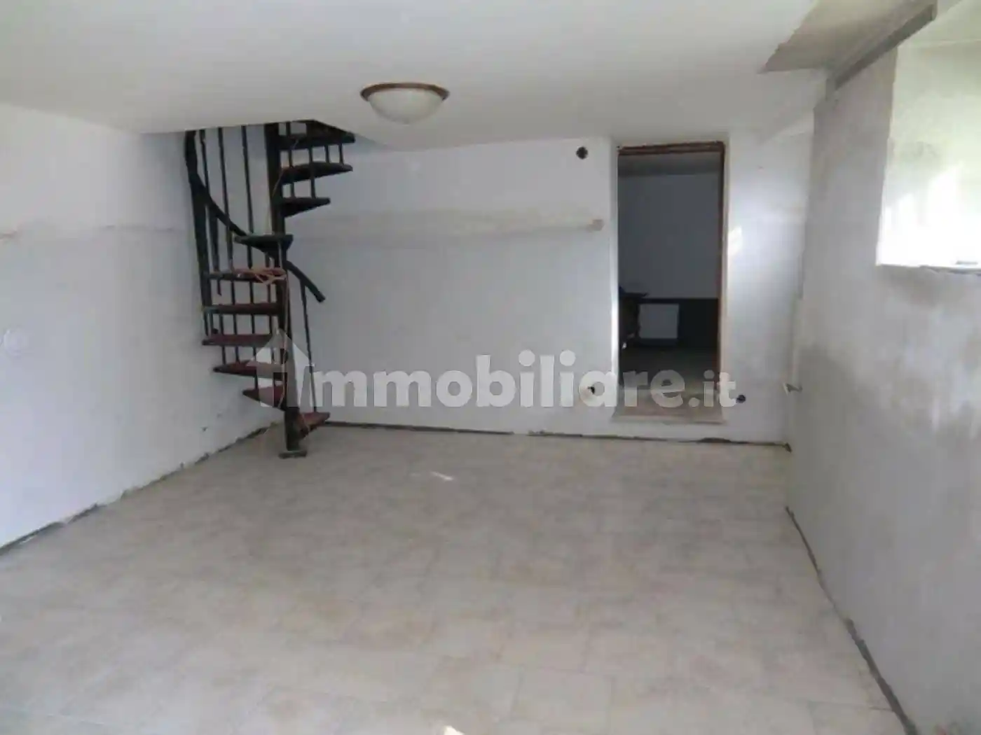 Villa in vendita a Isola del Cantone