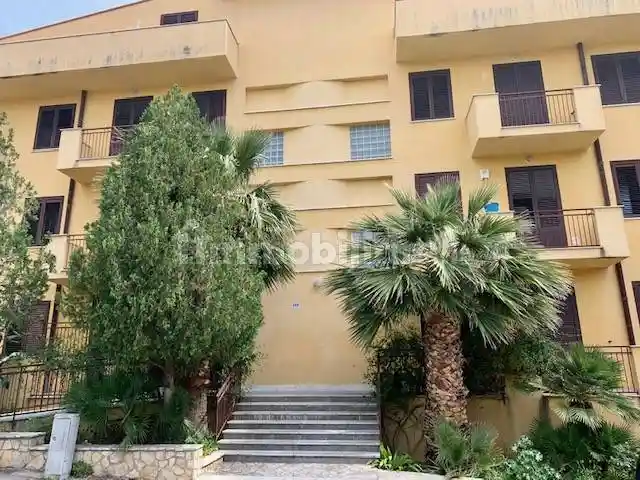 Appartamento in vendita a Altavilla Milicia