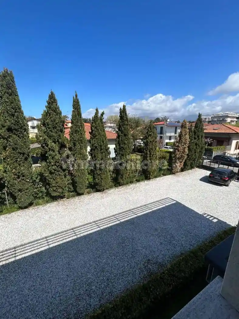 Palazzo - Edificio in vendita a Pietrasanta