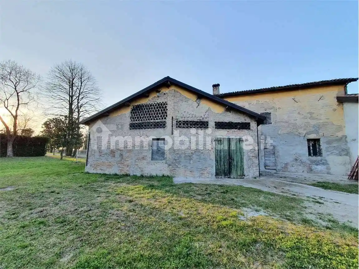 Rustico - Casale in vendita a Campogalliano