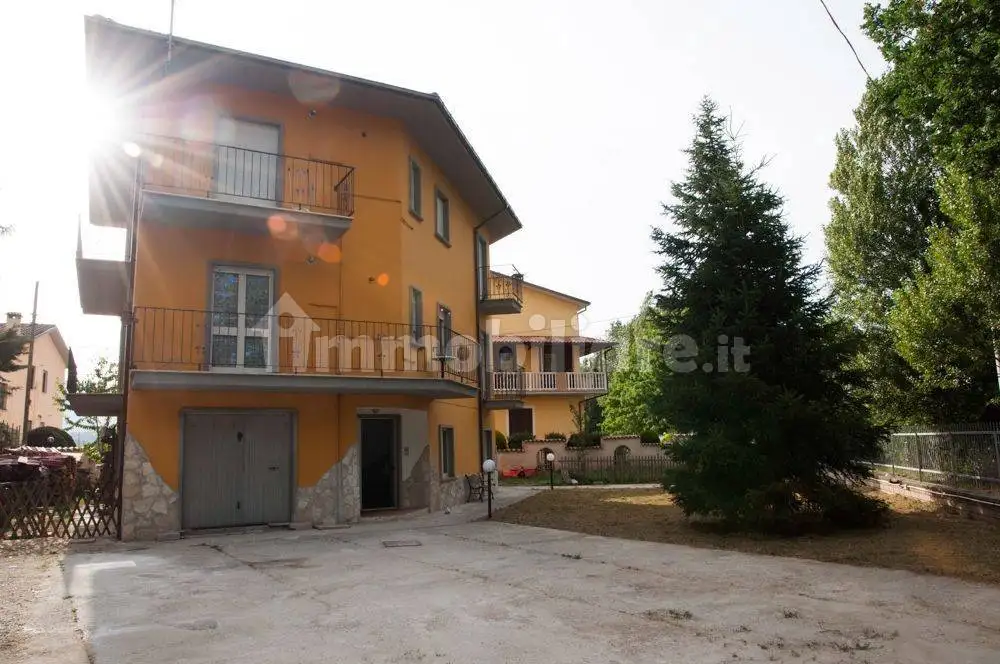 Villa in vendita a L'Aquila