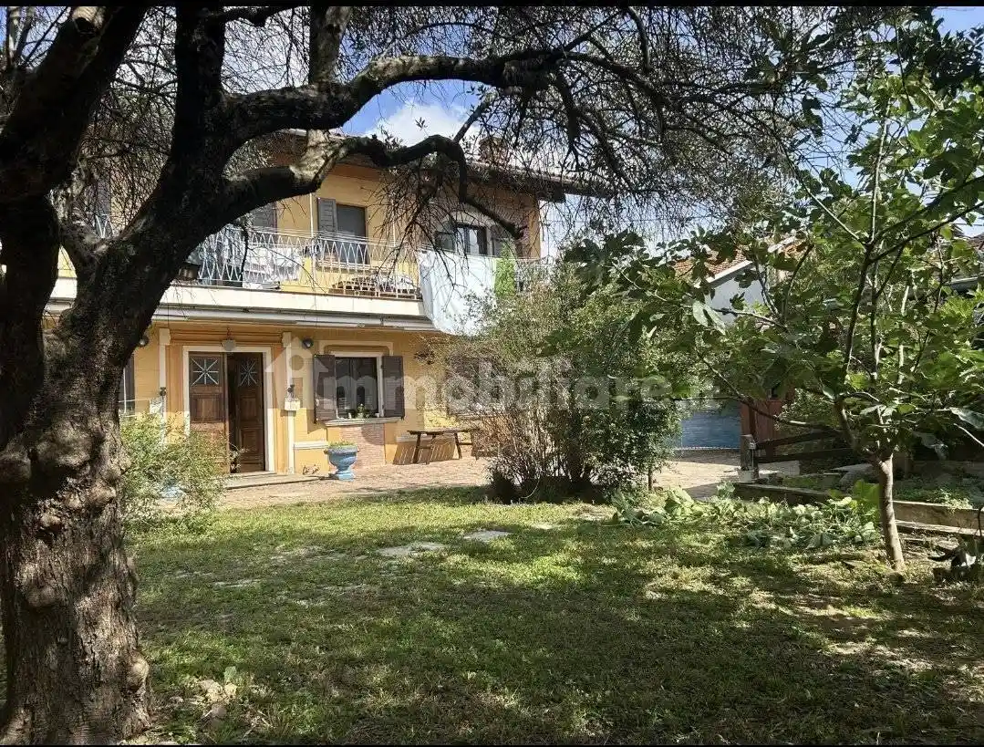 Villa in vendita a Mazzè