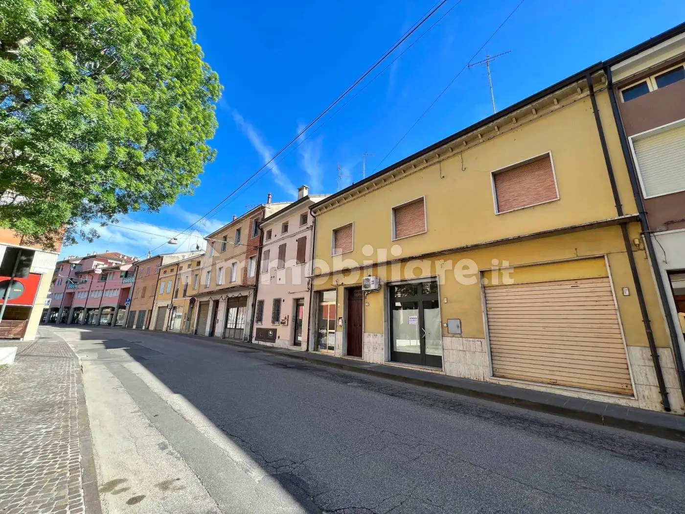 Palazzo - Edificio in vendita a Argenta