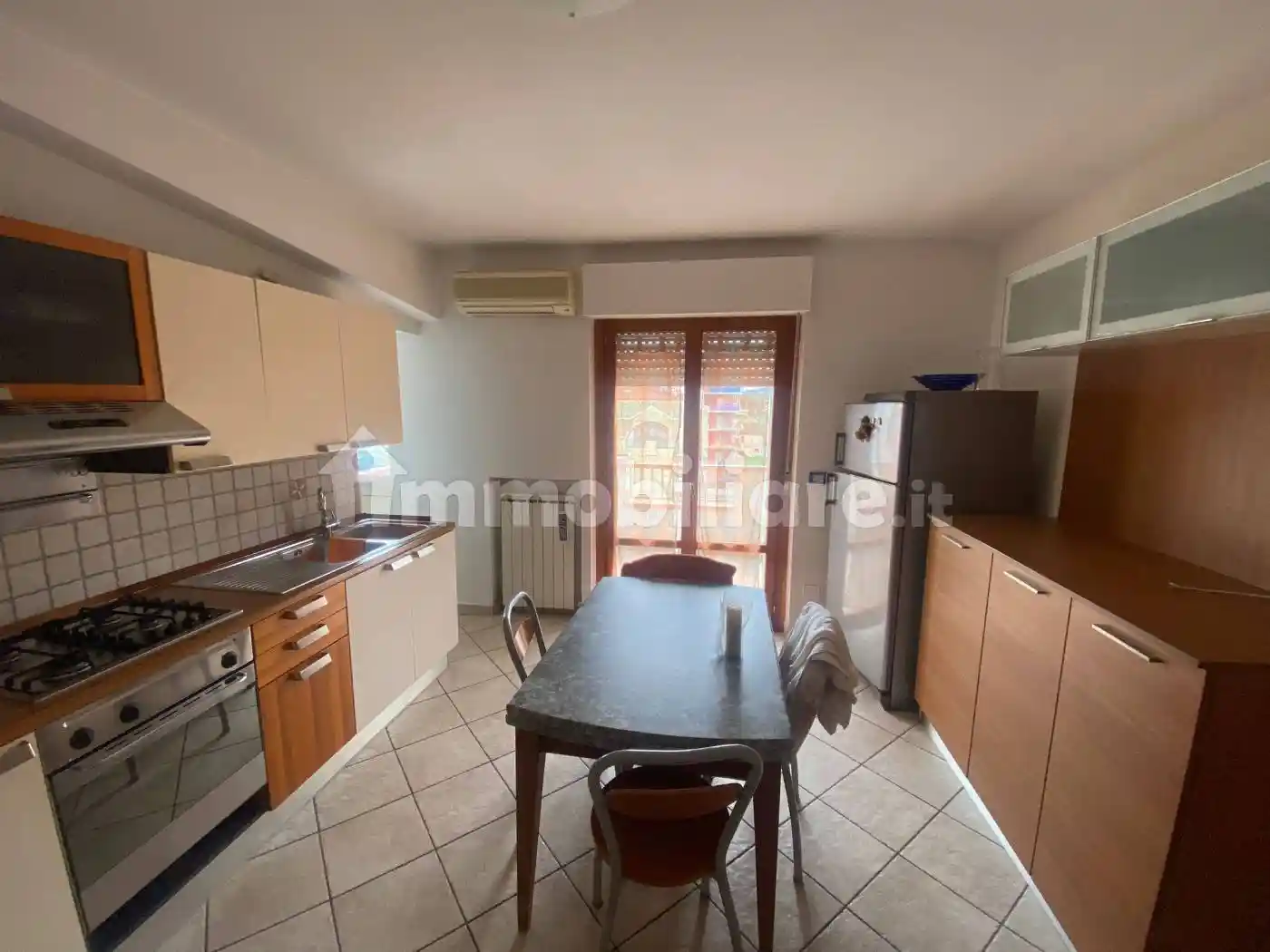 Trilocale buono stato, quarto piano, Centro, Alba Adriatica - foto 2