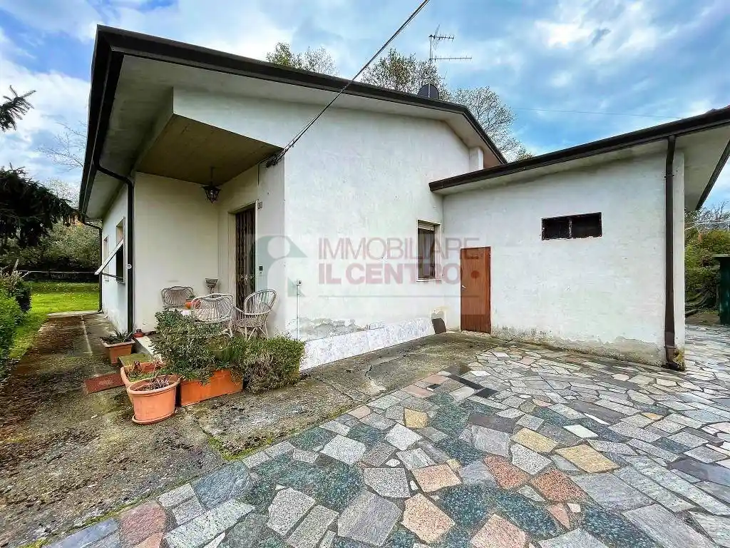 Casa indipendente in vendita a Castelnuovo Magra