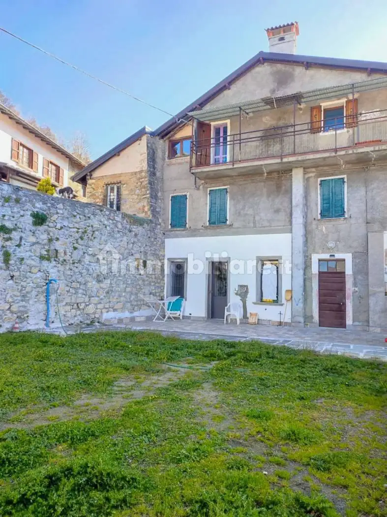 Appartamento in vendita a Blessagno