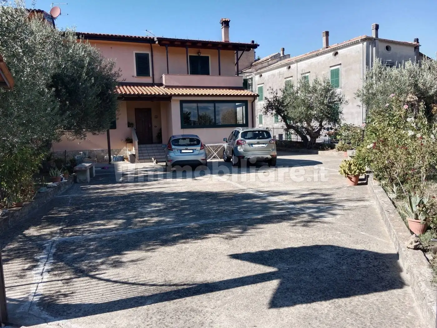 Villa in vendita a Cerisano
