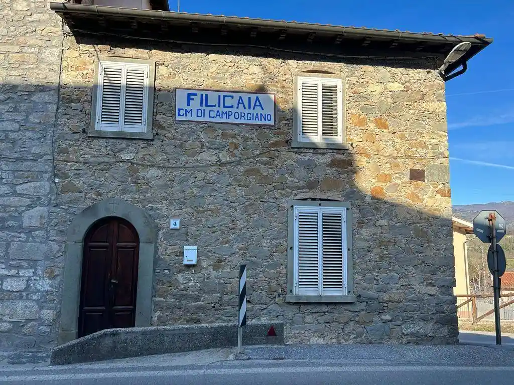 Casa indipendente in vendita a Camporgiano