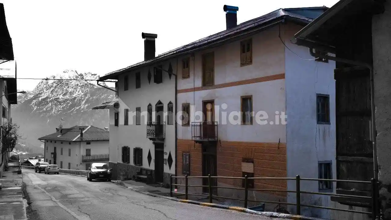 Palazzo - Edificio in vendita a Comelico Superiore