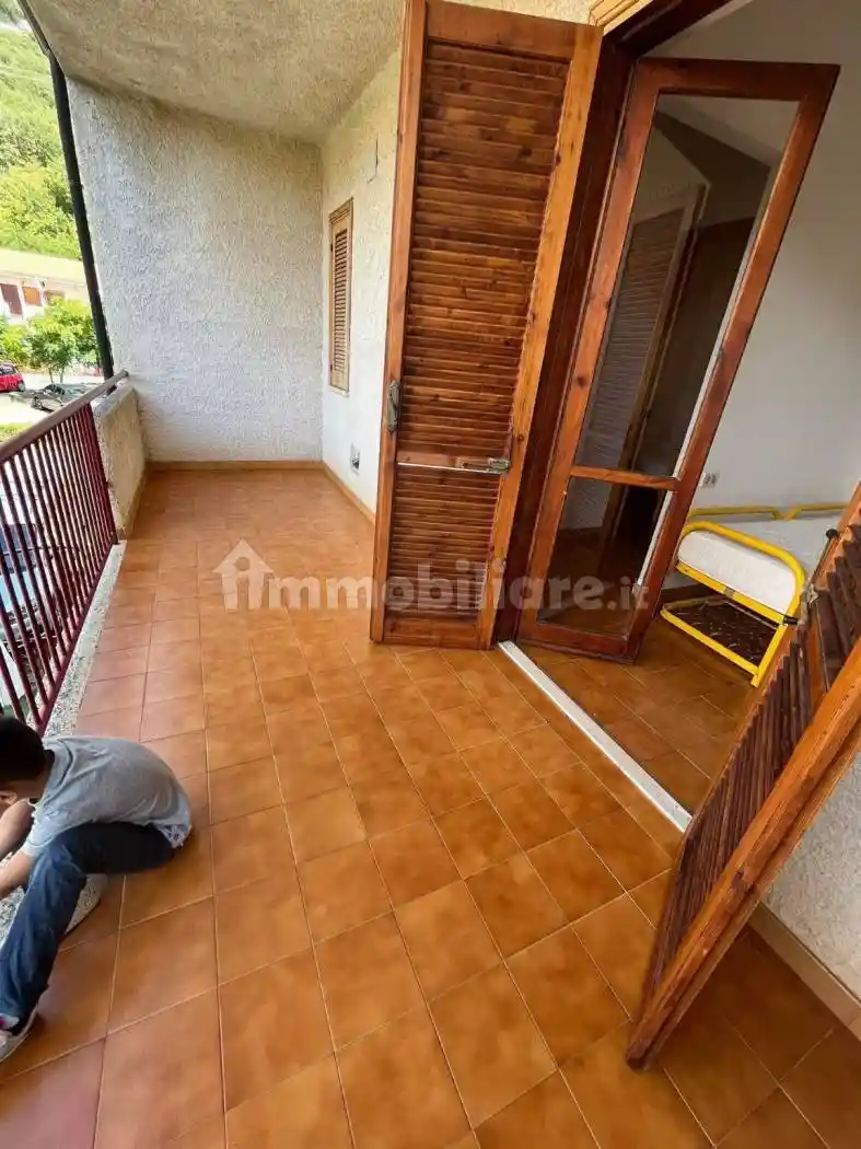 Appartamento in affitto a Falconara Albanese