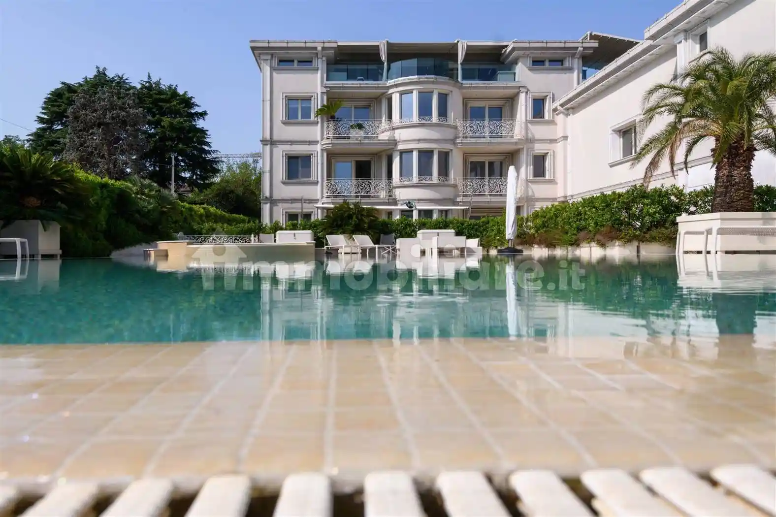 Appartamento in vendita a Desenzano del Garda