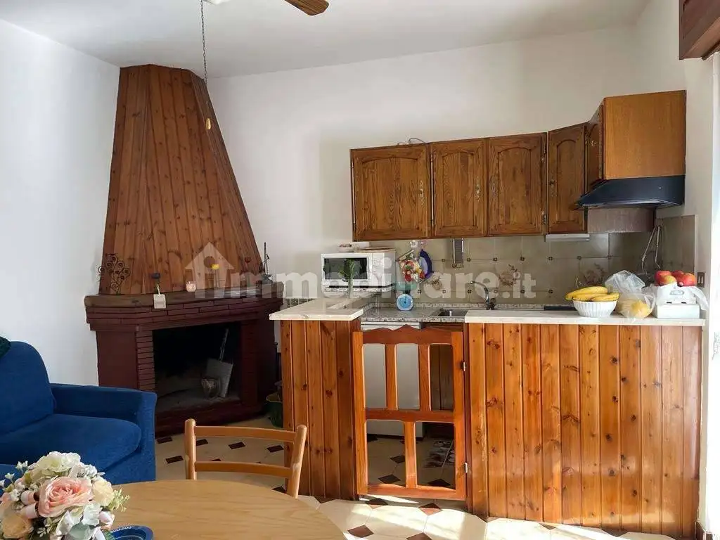 Palazzo - Edificio in vendita a Falciano del Massico