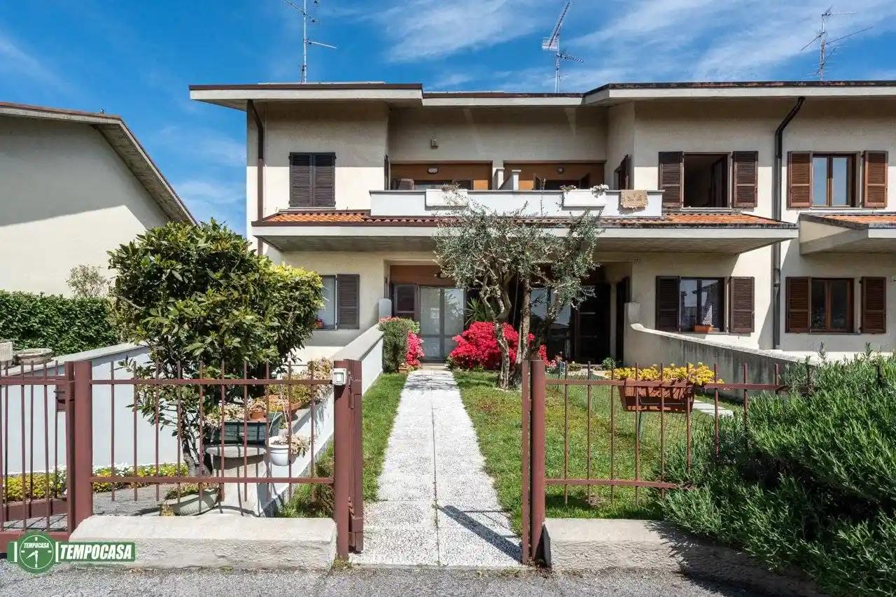 Villetta a schiera in vendita a Carate Brianza