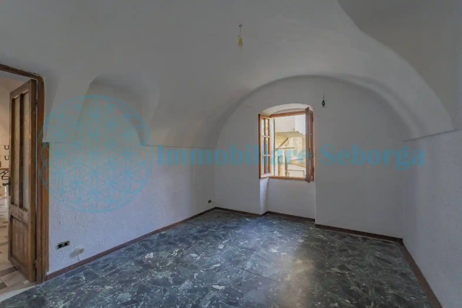 Appartamento in vendita a Dolceacqua