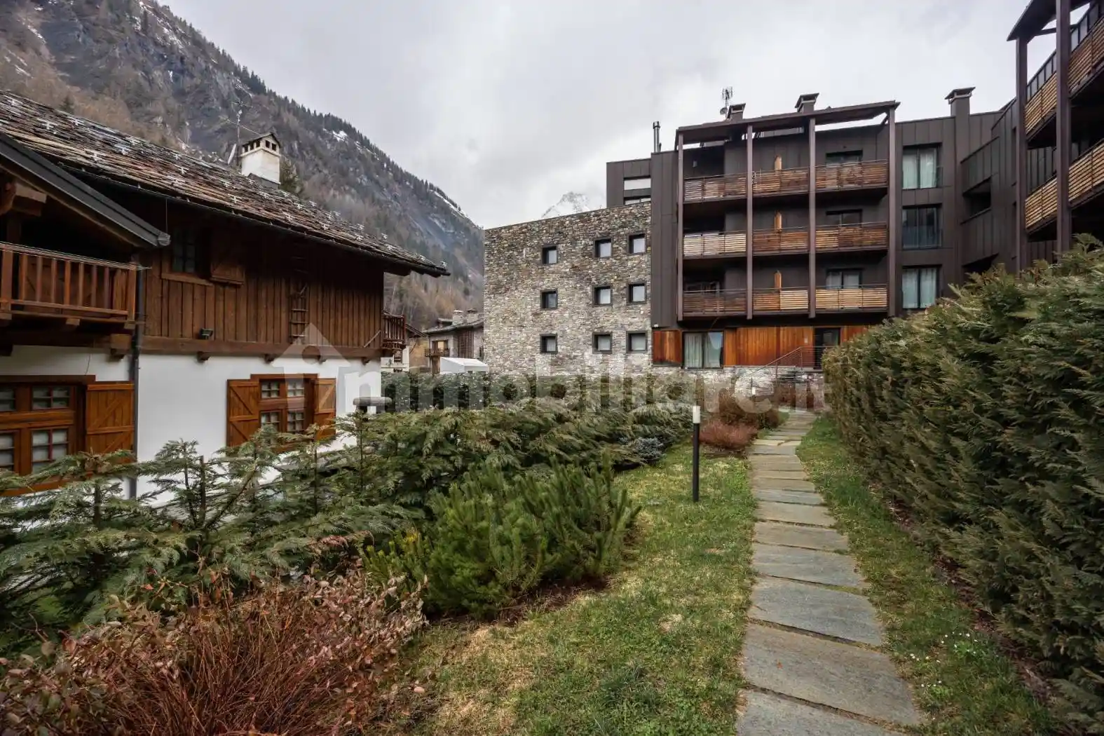Appartamento in vendita a Courmayeur