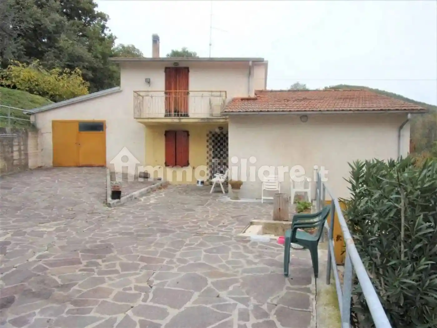 Rustico - Casale in vendita a Urbino