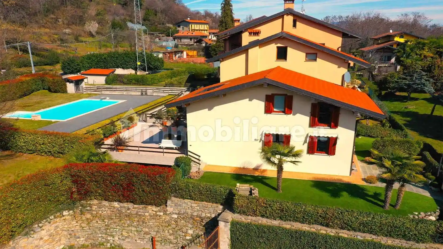 Villa in vendita a Meina