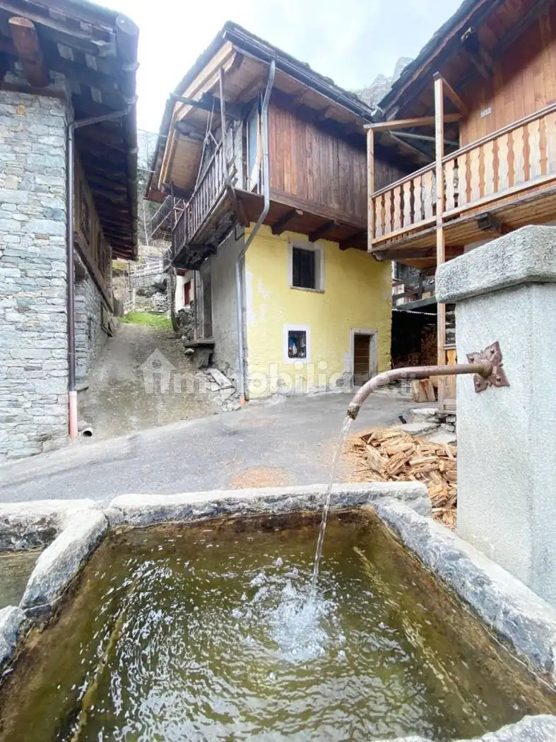 Rustico - Casale in vendita a Valsavarenche