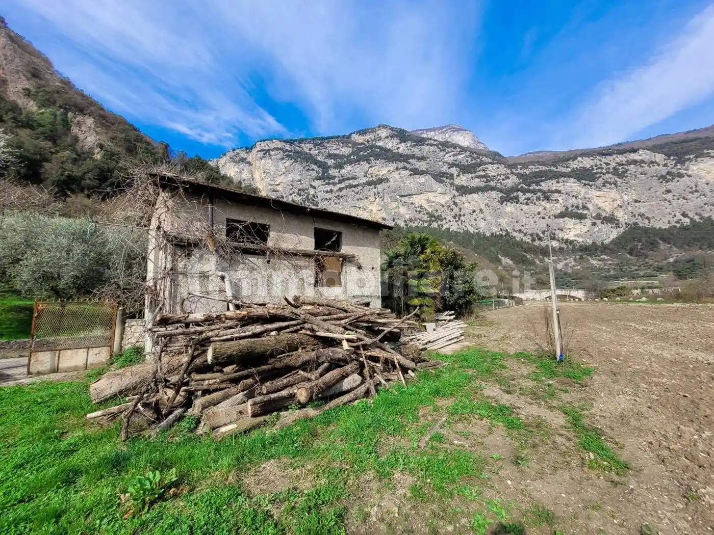 Rustico - Casale in vendita a Dro