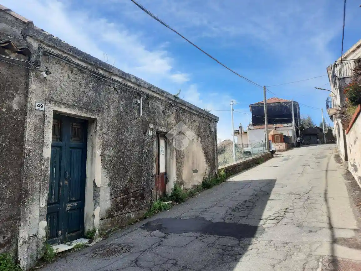 Casa indipendente in vendita a Sant'Alfio